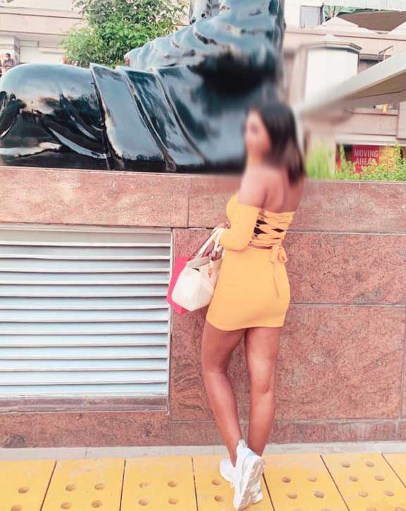 Padosan escorts Delhi